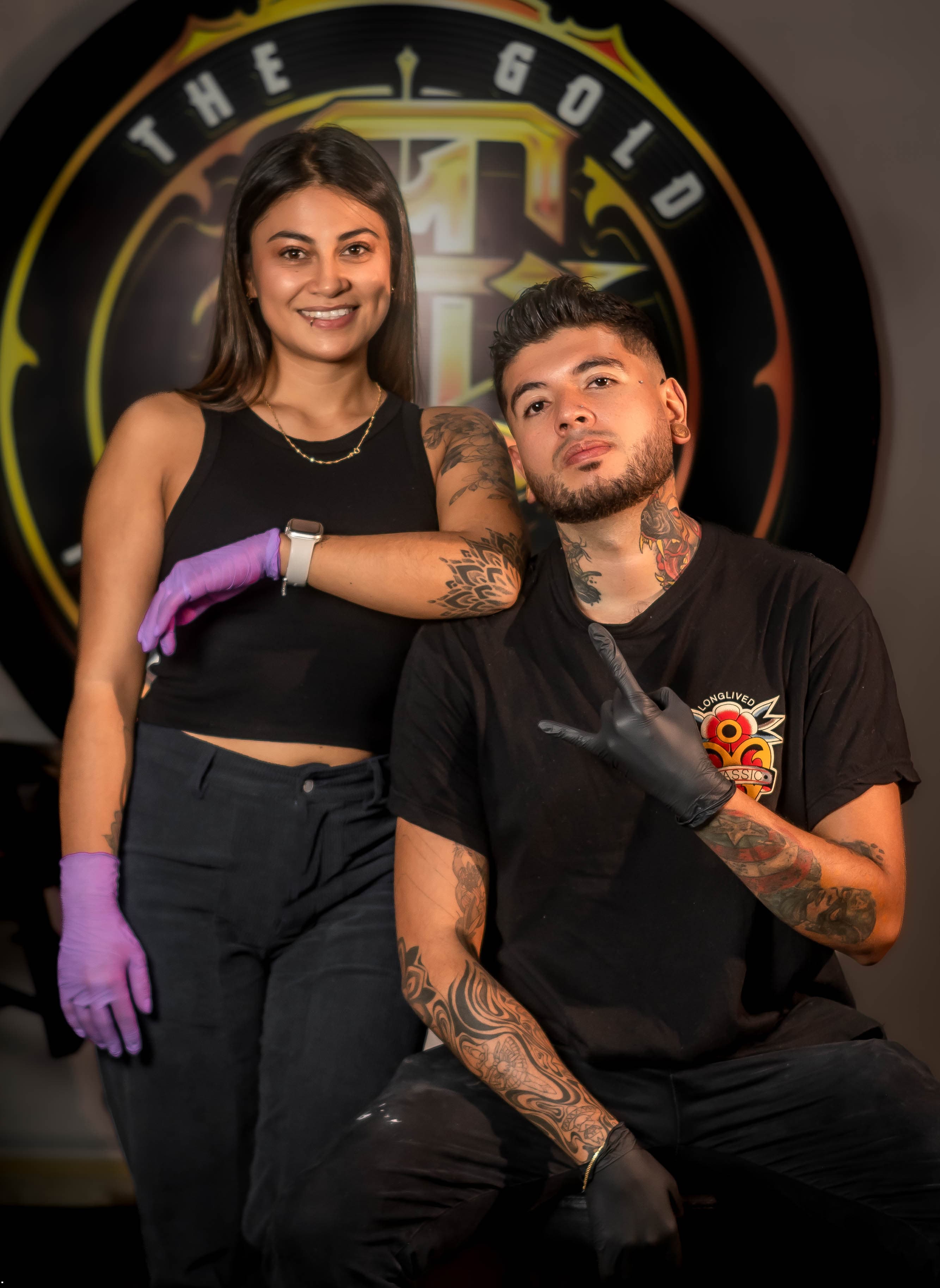 Mónica y Hollman, pareja fundadora de The Gold Tattoo Club